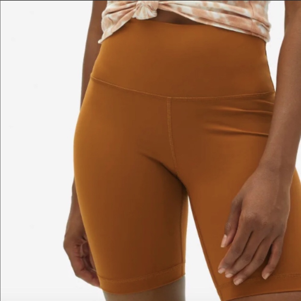 Everlane Bike Shorts in Copper